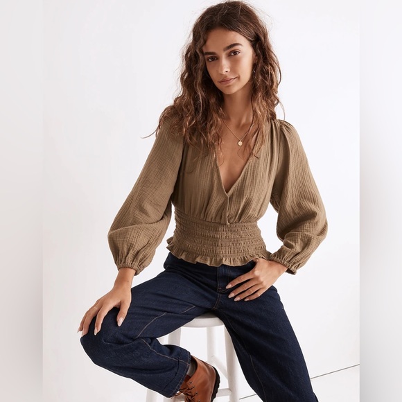 Madewell Tops - NWT MADEWELL Lightspun Julianne Smocked-Waist Top SIZE SMALL